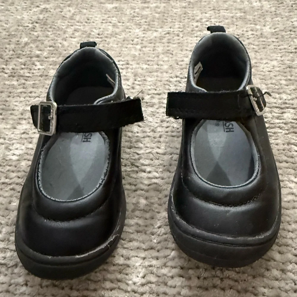 OshKosh B’gosh Black Mary Jane Shoes‎ Toddler 6 Classic Holiday Timeless